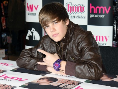 Ο Justin Bieber «δουλεύει» καλά το στόμα του