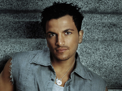 Ο Peter Andre πενθεί