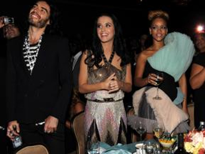 Το δώρο της Rihanna στο ζεύγος Brand