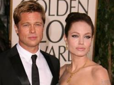 Πώς πέρασαν οι Brangelina στη Σαντορίνη