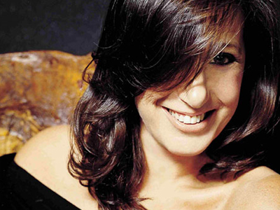 Donna Karan: Όλα όσα δεν ξέρετε για την επιτυχημένη σχεδιάστρια