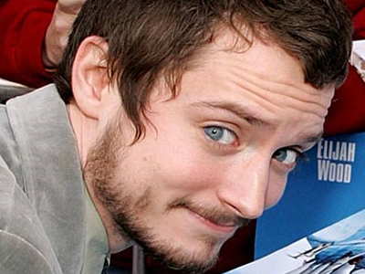 Κοντά στα αδέσποτα ο Elijah Wood