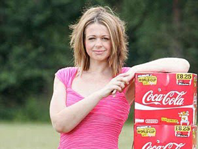 Εθισμένη στη… Cola