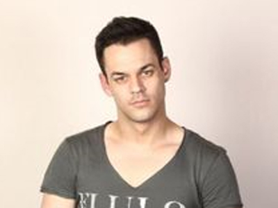 Σε θεατρική παράσταση ο Γιώργος του «Greek Idol»;