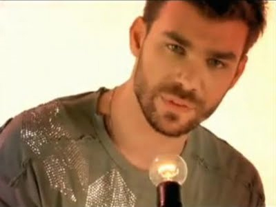 Η εμφάνιση βοηθάει