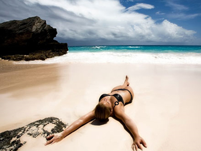 Σας «άρπαξε» ο ήλιος; Flamispray και τέλος τα τραβήγματα