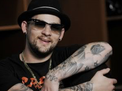 Joel Madden: «Η Nicole βγάζει τον καλύτερο εαυτό μου»