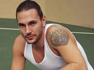 Ο Kevin υπερασπίζεται την Britney