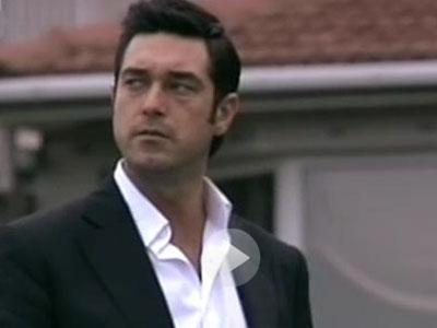 Ο Burak Hakki μας… γοητεύει