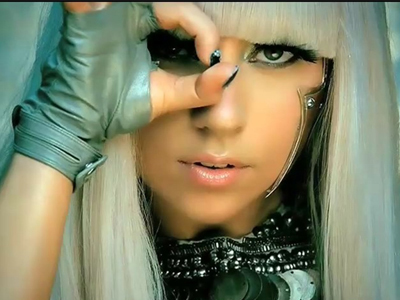 Ένα δισεκατομμύριο «χτυπήματα» για την Gaga