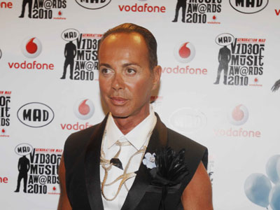 Πού διασκέδασε ο Λάκης Γαβαλάς;