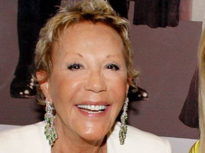 Και πάλι στο σανίδι η Ζωή Λάσκαρη