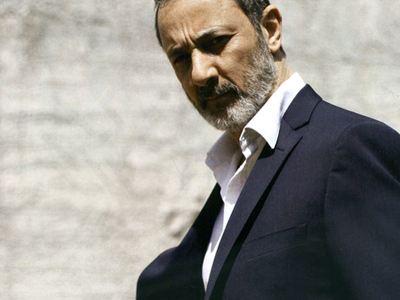 Ο Στέλιος Μάινας αποκαλύπτεται