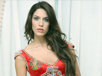 Η Μαντώ πάει Κίνα