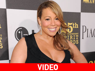 Η Mariah Carey κολυμπά με τα κουτάβια της! Η Mariah Carey κολυμπά με τα κουτάβια της!