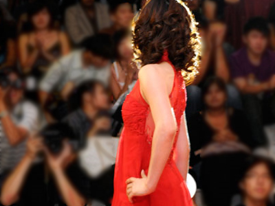 Μοντέλο πίσω από «ροζ» κύκλωμα