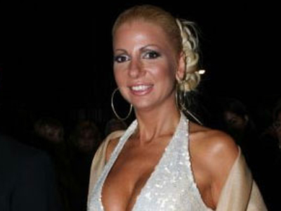 Η Μπεζαντάκου ανοίγει sex shop;