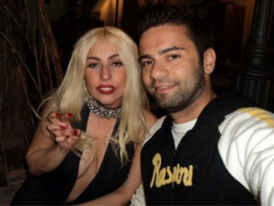 «Onirama» και Gaga μαζί στη Σαντορίνη