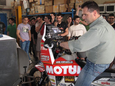 «Μάγεψε» φοιτητές και καθηγητές ο Βασίλης Ορφανός