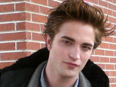 Robert Pattinson: «Μου βγήκαν» πιο εύκολα οι ερωτικές σκηνές