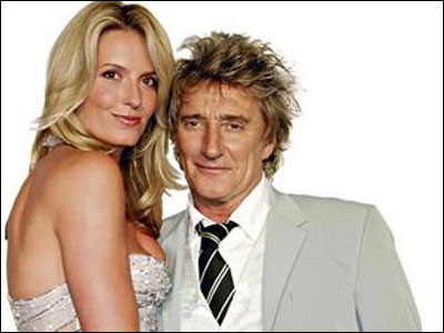 Rod Stewart: Μετακομίζει για τα παιδιά του