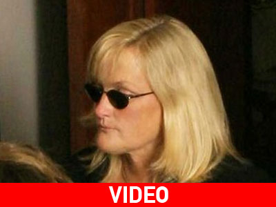 Ο δικηγόρος της Debbie Rowe ζητάει τα ρέστα