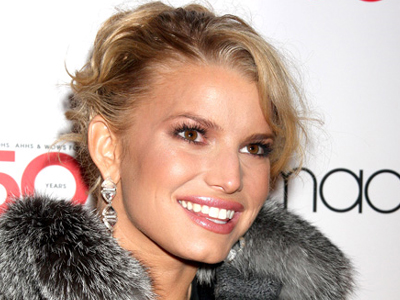 Jessica Simpson: Θέλω έναν φυσιολογικό σύντροφο