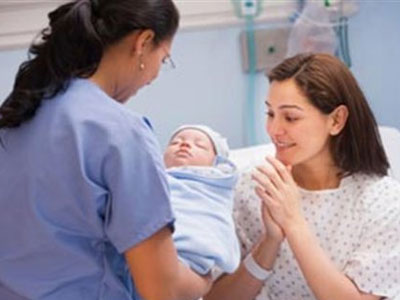 Παραμένει υψηλή η γυναικεία θνησιμότητα από επιπλοκές της κύησης και του τοκετού