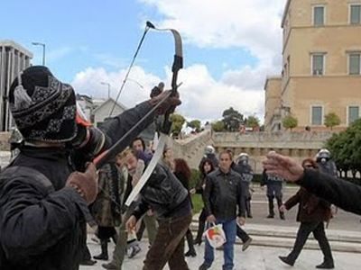 Ελεύθερος με περιοριστικούς όρους ο τοξοβόλος