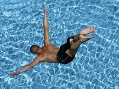 Οι βουτιές των επωνύμων