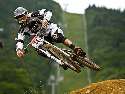 Προπονητικό camp για downhill mtb racing από τον Aaron Gwin