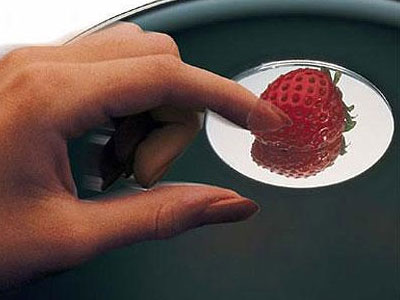 Ερευνητές από το Πανεπιστήμιο του Τόκυο κατάφεραν να κάνουν τα ολογραφήματα να αποκτήσουν «ύλη» και «υπόσταση» – ο χρήστης θα νιώθει στο χέρι του!