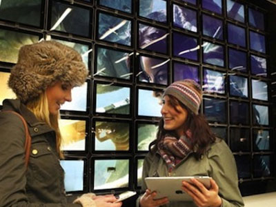 Ι-phone γίγας στο Λονδίνο