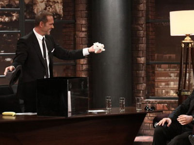 Ποιους θα φιλοξενήσει απόψε ο Πέτρος;