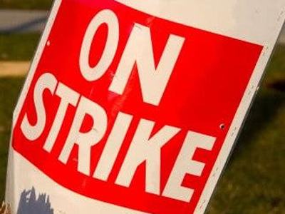 Κυλιόμενες απεργίες στην Option Press&Extreme editorial services