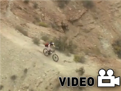 Ο Cam ξεσηκώνει τον κόσμο