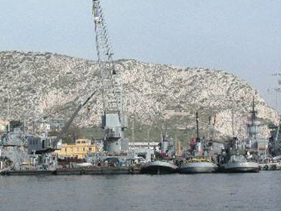 Άσκηση Πολεμικού Ναυτικού στη Σαλαμίνα