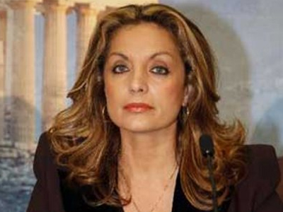 H Άντζελα παίζει μπάλα