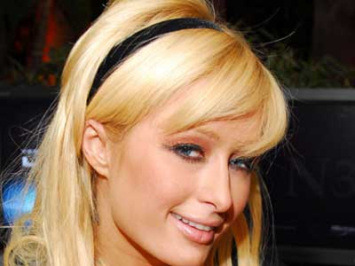 Η Paris Hilton και η τούρτα