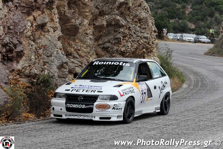 Ο Δημήτρης Παρνασσάς