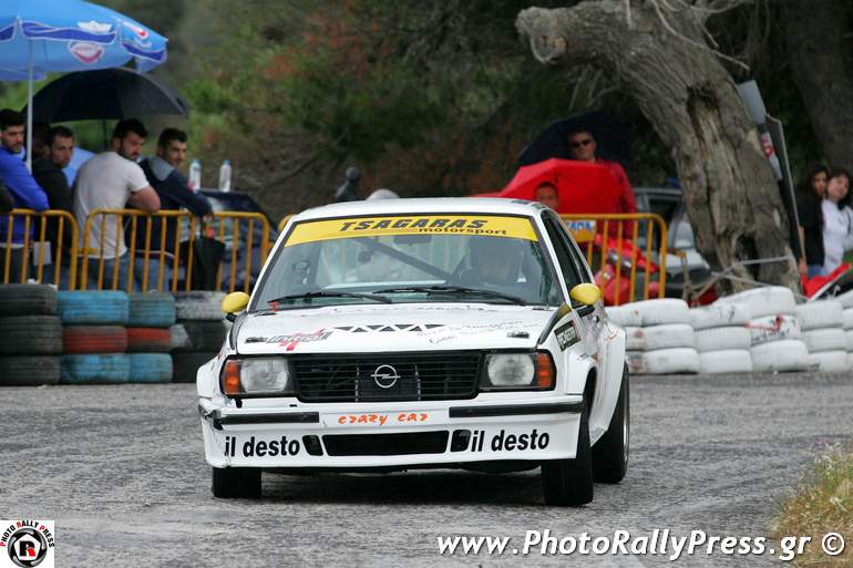 Ο Ηλίας Τσαγγαράς