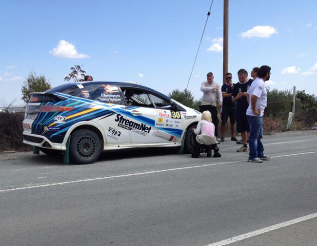 Η συγκεκριμένη φαίνεται πως βάζει τα γυαλιά σε πολλούς άνδρες...