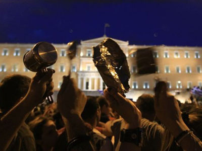 Φοβούνται τους… Αγανακτισμένους