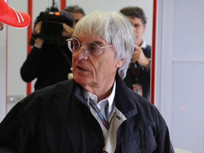 Στην αναμπουμπούλα ο κακός ο… Bernie χαίρεται!