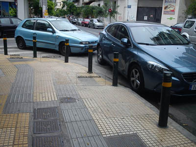 Ούτε εκατοστό για τους πεζούς….