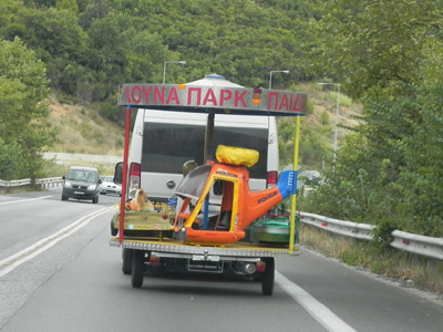 Τα Τέμπη έγιναν… λούνα παρκ