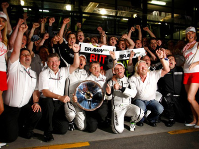 Γάτα ο Brawn, πούλησε την ομάδα του στη Mercedes!