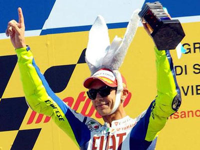 ΜΟΤΟ GP: Πετάει ο γάιδαρος; Και πέταξε και κέρδισε στο Μιζάνο!