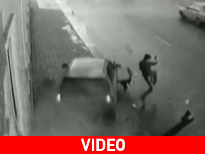 Παρά.. τρίχα δεν τον πάτησε αυτοκίνητο Παρά.. τρίχα δεν τον πάτησε αυτοκίνητο