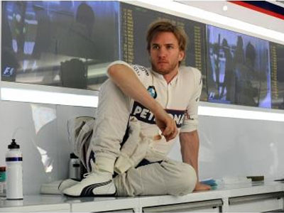 Ψάξτε τον Nick Heidfeld! Είναι σε ελληνικό νησί!